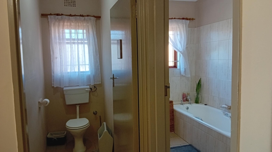 4 Bedroom Property for Sale in Parkersdorp Western Cape
